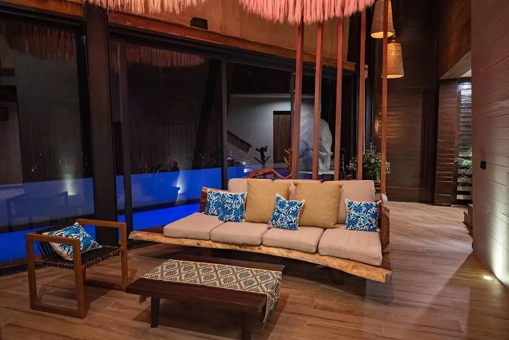 Casa Elefante - Lujo - Diseno - Playa contacts